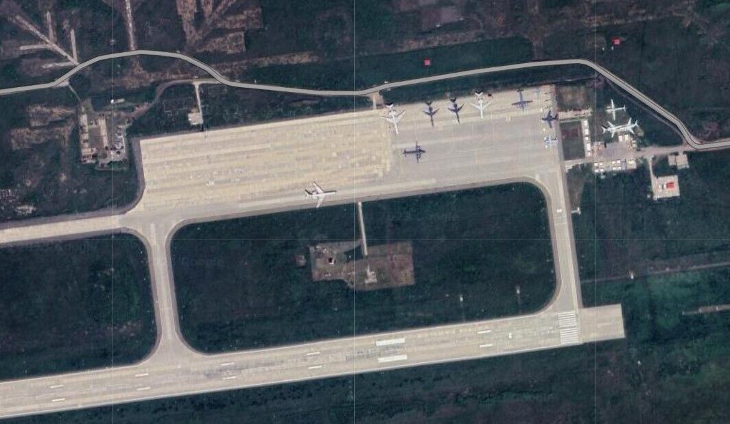 Аеропорт ''Єйськ'' - супутниковий знімок