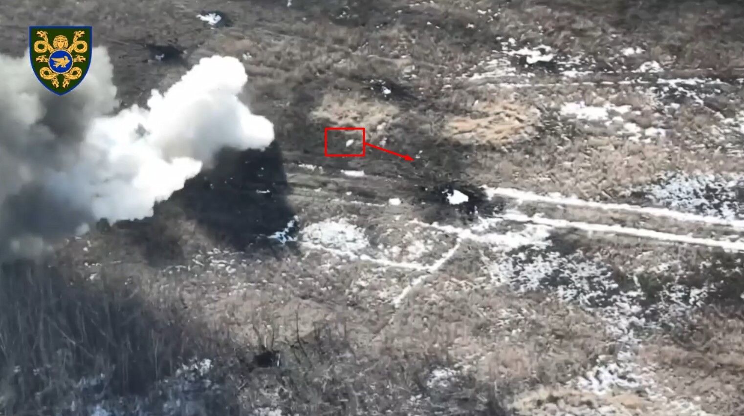 ВСУ показали, как армия рф ''разминирует'' поля под Марьинкой: устилает их ''мясом'' (видео)