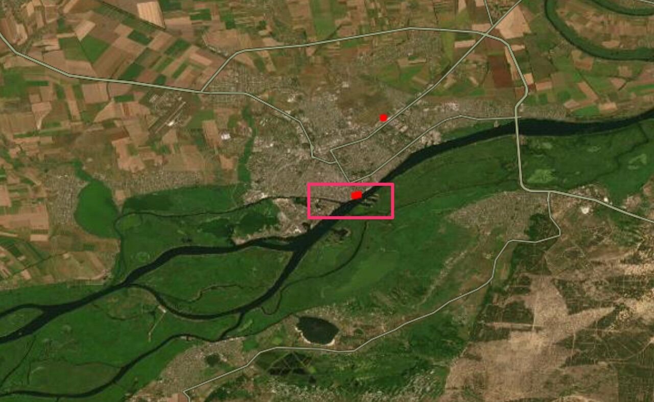 Спутник зафиксировал масштабный пожар в районе набережной и плавней Днепра за последние 24 часа