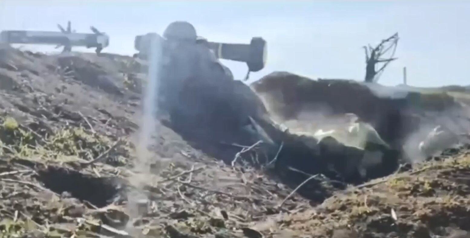 ВСУ показали, как остановили танк Т-72 на Донетчине ракетой FGM-148 Javelin (видео с двух ракурсов)