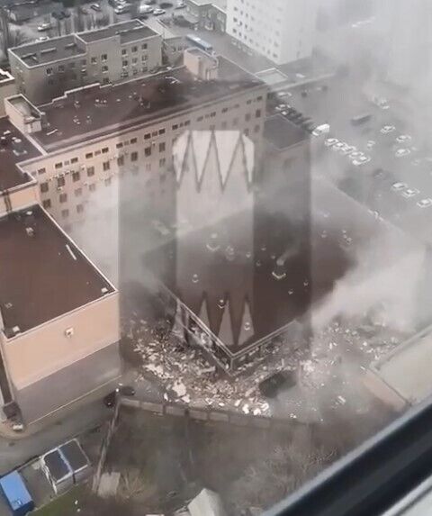 З'явились кадри вибуху в Ростові-на-Дону: явно чути звук детонації у будівлі служби ФСБ рф (відео)