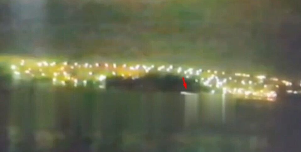 ''Хлопок'' в Севастополе: кадры из бухты, где взрывались припортовые сооружения - видео