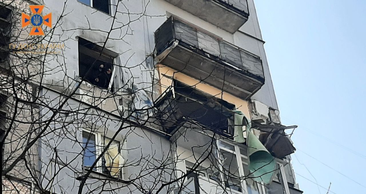 Вид фасада дома в Кропивницком после взрыва газа
