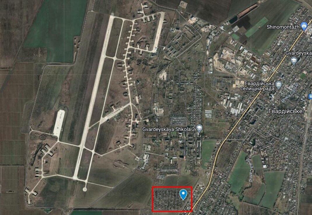 Взаимное расположение садовых обществ и военного аэродрома в Гвардейском в Крыму