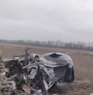 Вугледар: рф показала, що залишилось від вертольоту Ка-52, збитого ЗСУ (відео)
