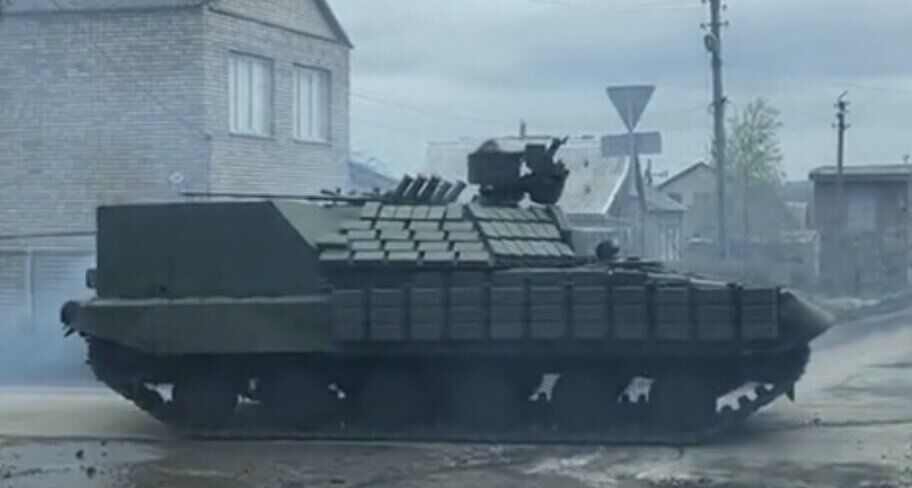 БРЕМ на основе Т-63 - кадр из видео ВСУ