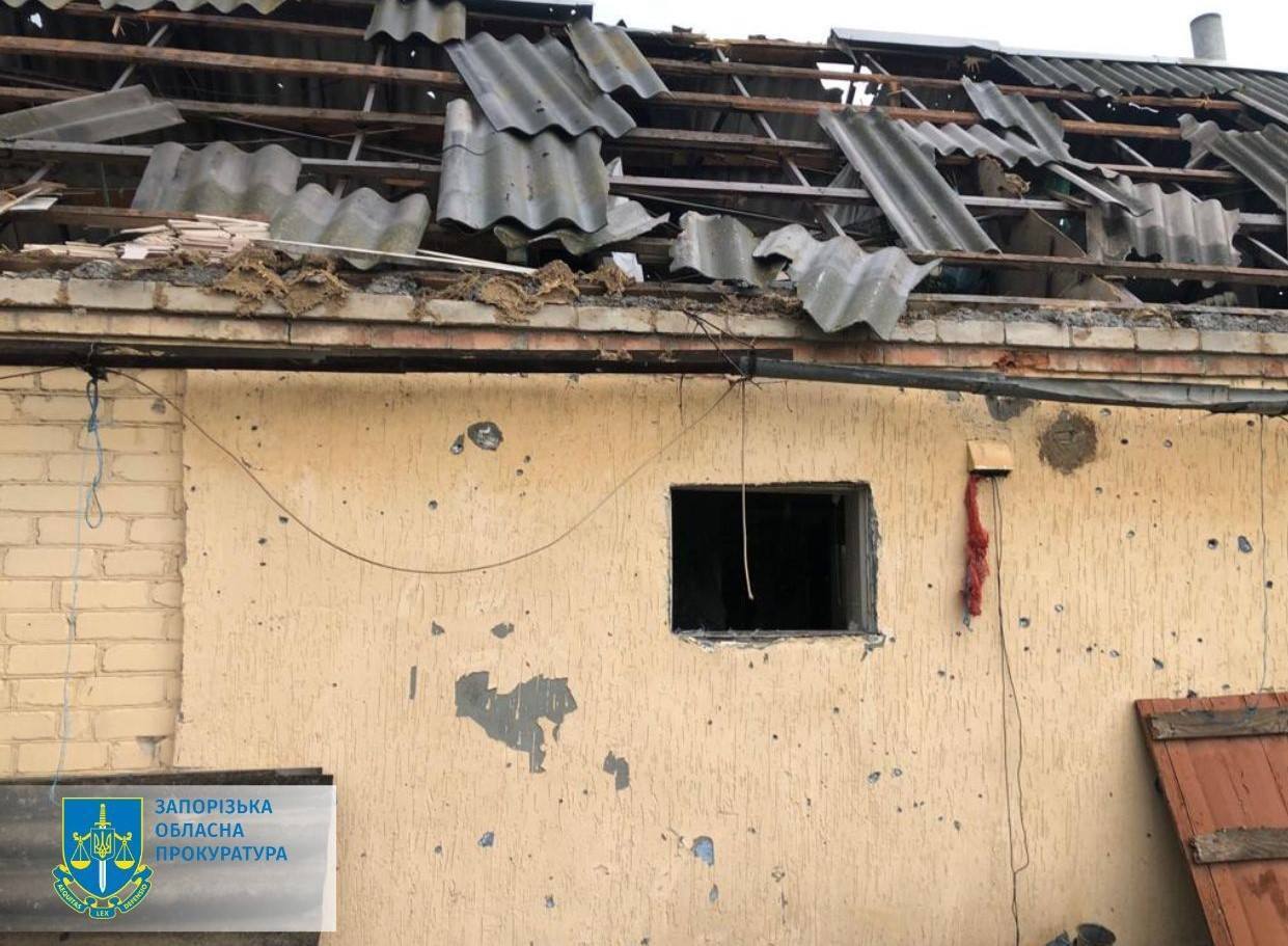 Мала Токмачка на Запоріжчині: будинок, пошкоджений обстрілом армією рф