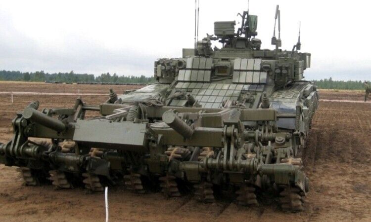 Российская машина разминирования БМР-3МА на основе Т-90