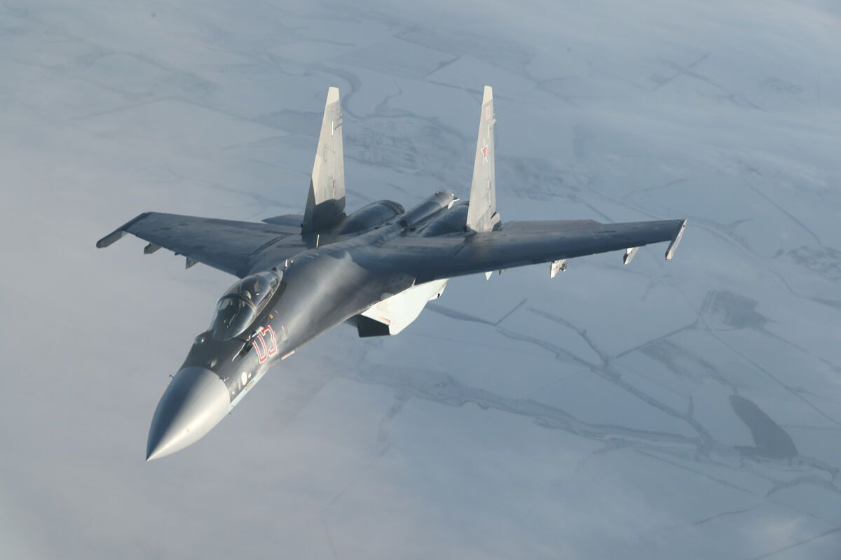 Су-35 – российский истребитель 4-го поколения