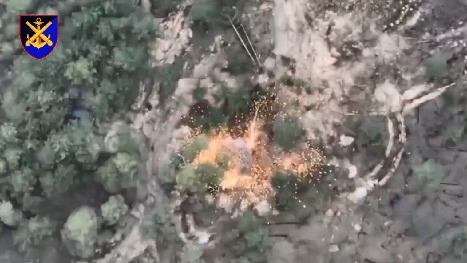 Вогонь після влучання українського снаряду