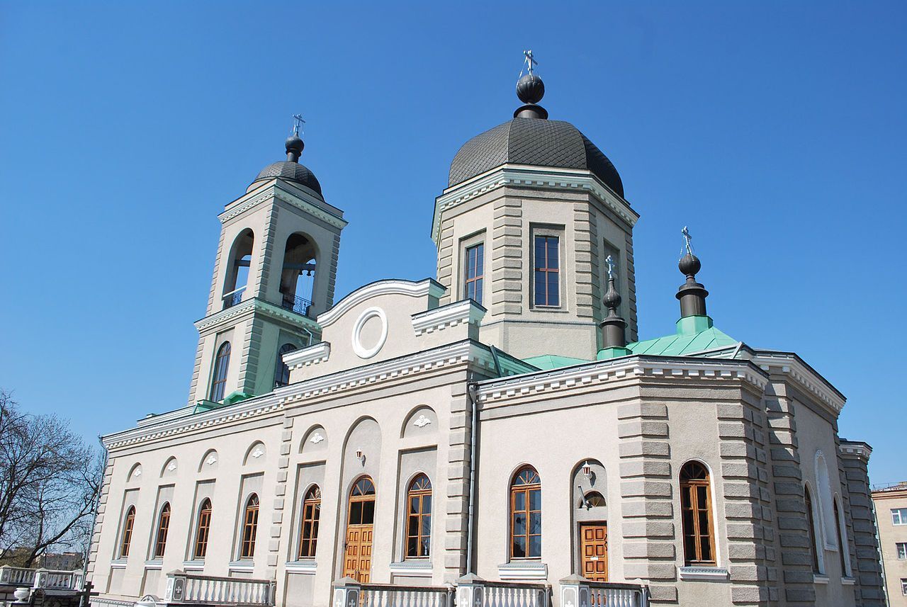 Собор Покрова Пресвятой Богородицы в Хмельницком, где церковники УПЦ (МП) избили военного