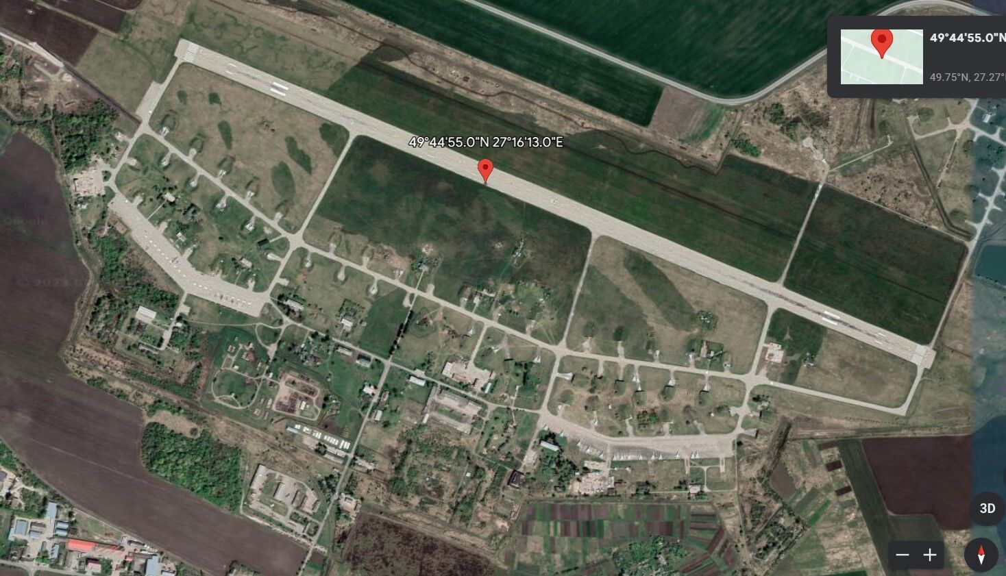 Злітна смуга Старокостянтинівського аеродрому на Хмельниччині