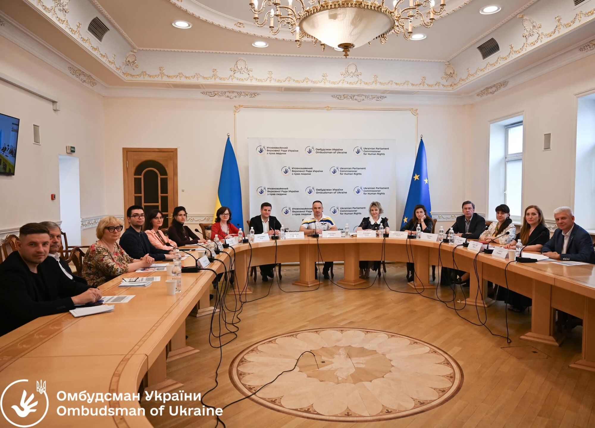 Учасники обговорили проблемні питання надання безоплатної правової допомоги в Україні
