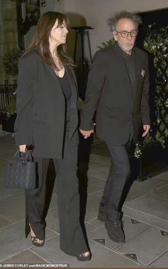 Моніка Беллуччі і Тім Бартон - вбрання під час вечері у Лондоні
