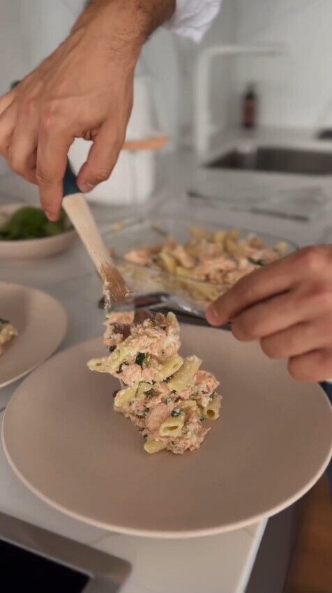 Как подавать макароны с лососем