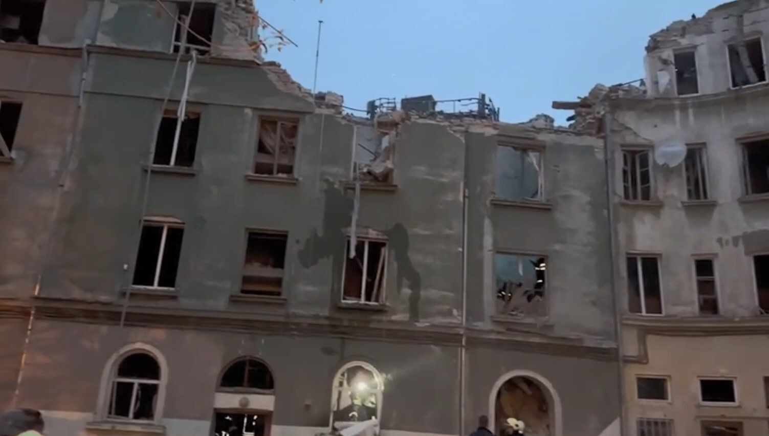 Ночная ракетная атака на Львов: куда попали обломки ''Калибров'' армии рф (фото, видео)