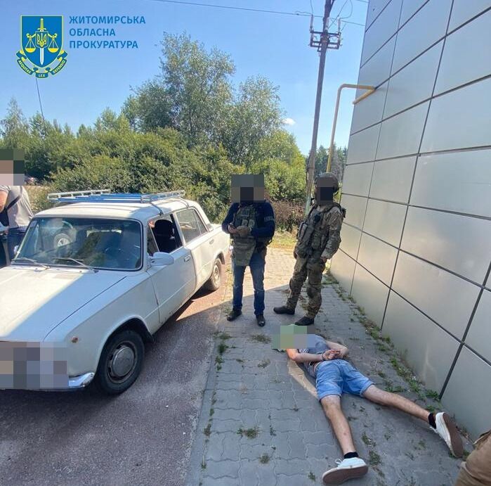 В Житомирской области задержали рэкетиров, которые требовали деньги от бойца ВСУ