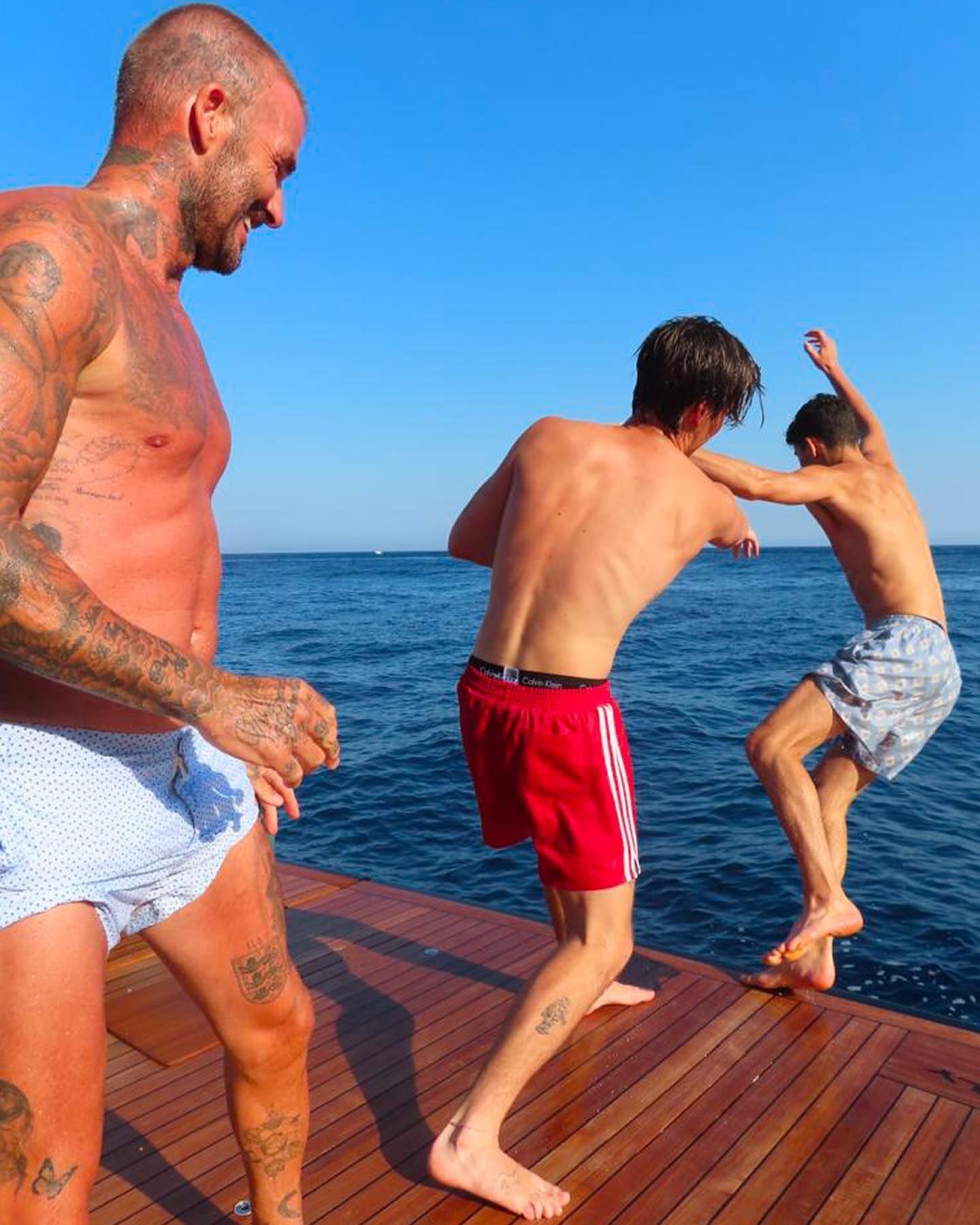 Вікторія Бекхем поділилась сімейним відпочинком на яхті у Хорватії