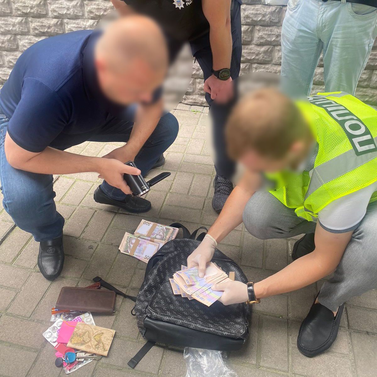 Працівники ''Водоканалу'' Києва відключили воду підприємцю, щоб той дав хабар в розмірі 500 тис. грн