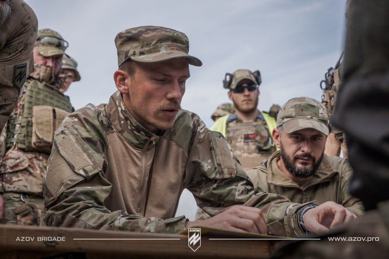 Бригада ''Азов'' проводить тактичні навчання з визволеним командиром ''Азовсталі''