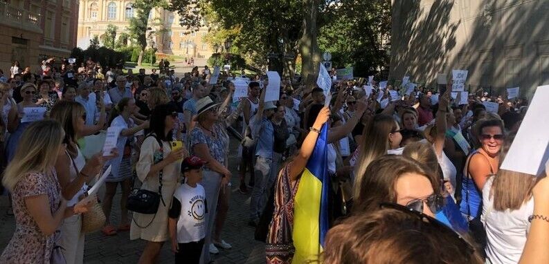 День міста Одеса: протести через тендери міськради