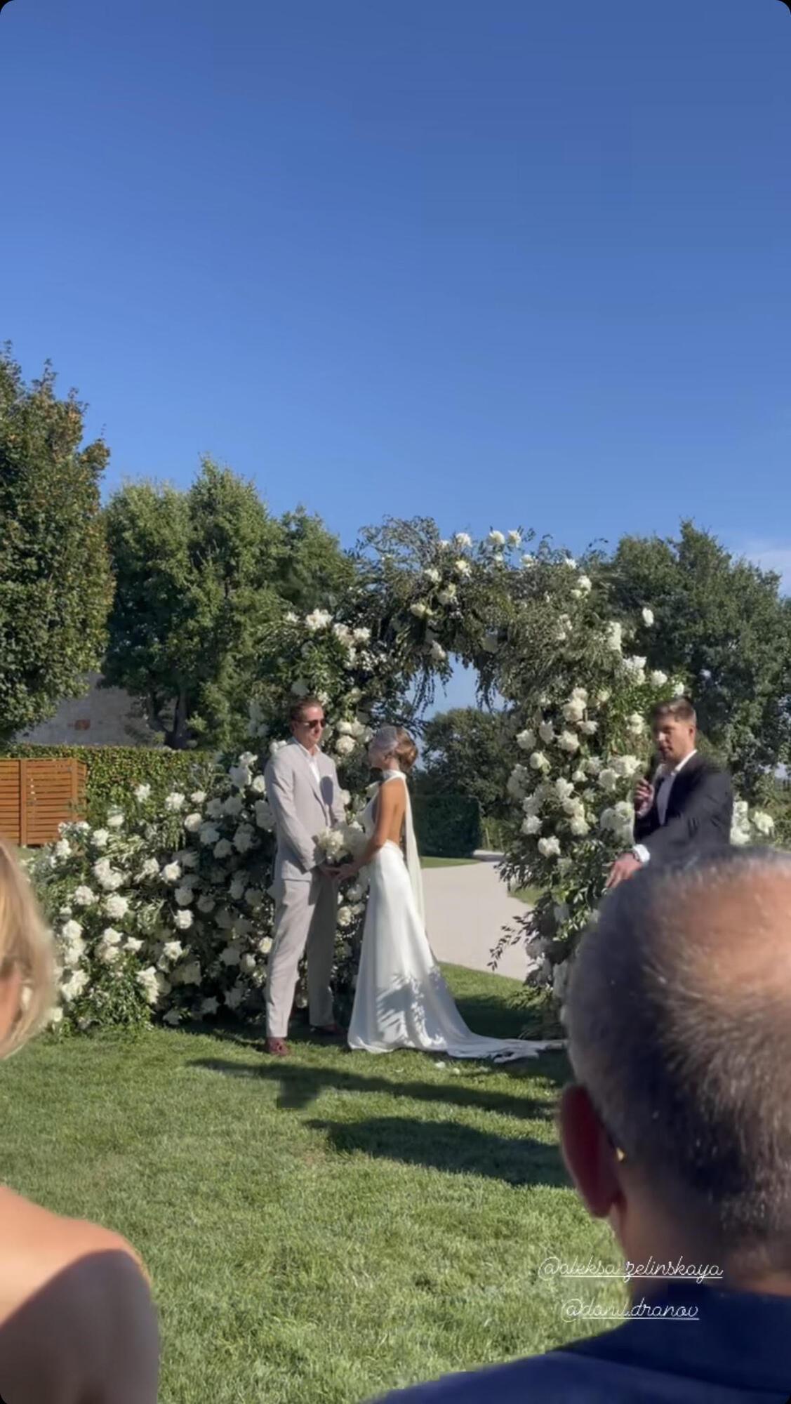 Весілля української нареченої у Хорватії, де ведучим був шоумен Остапчук