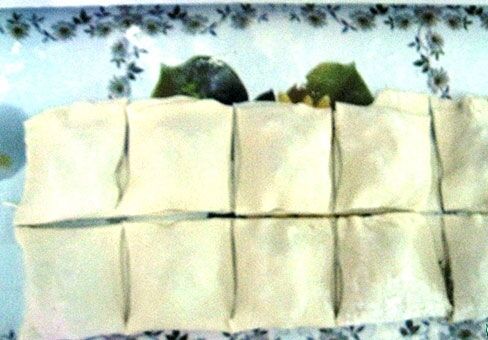 Форнети с курицей и грибами из готового слоеного теста