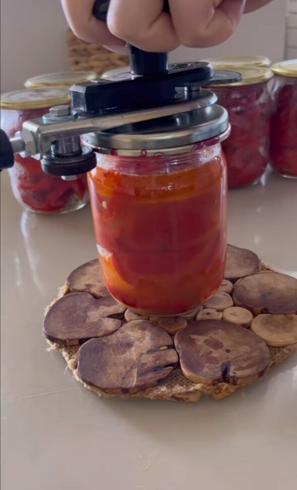 Рецепт консервованого перцю з медом