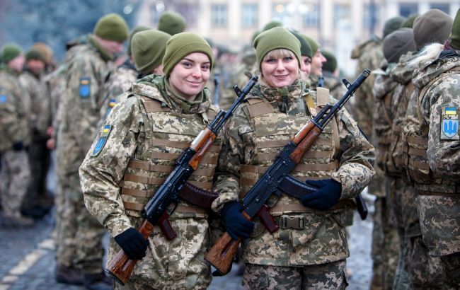 Военный учет женщин: кто должен зарегистрироваться в военкоматах с 1 октября