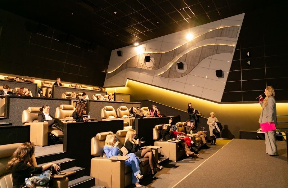 Фільм ''Жінка сучасність'' розкриває історії непересічних українських героїнь