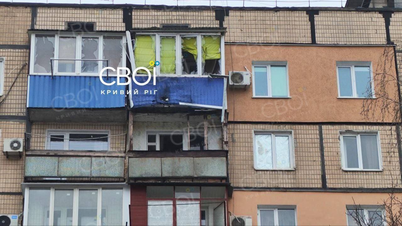 В Тернівському районі Кривого Рогу мешканці багатоповерхового будинку прокинулись від вибуху