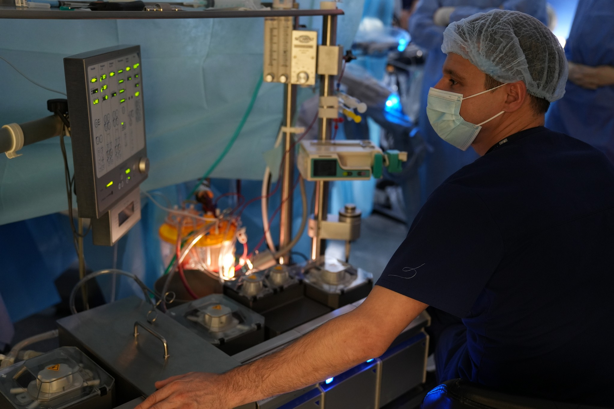 В Украине выполнили первую операцию на сердце с помощью робота
