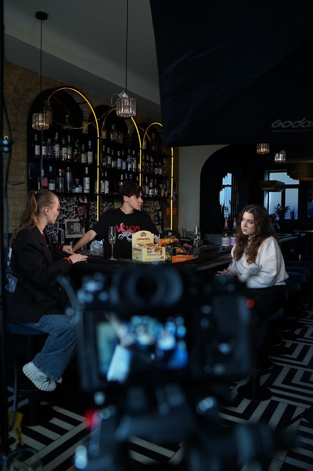 Розмова з келихом ігристого