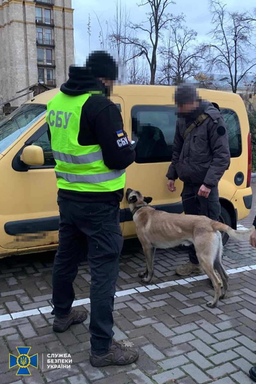 СБУ проводит меры безопасности в правительственном квартале Киева