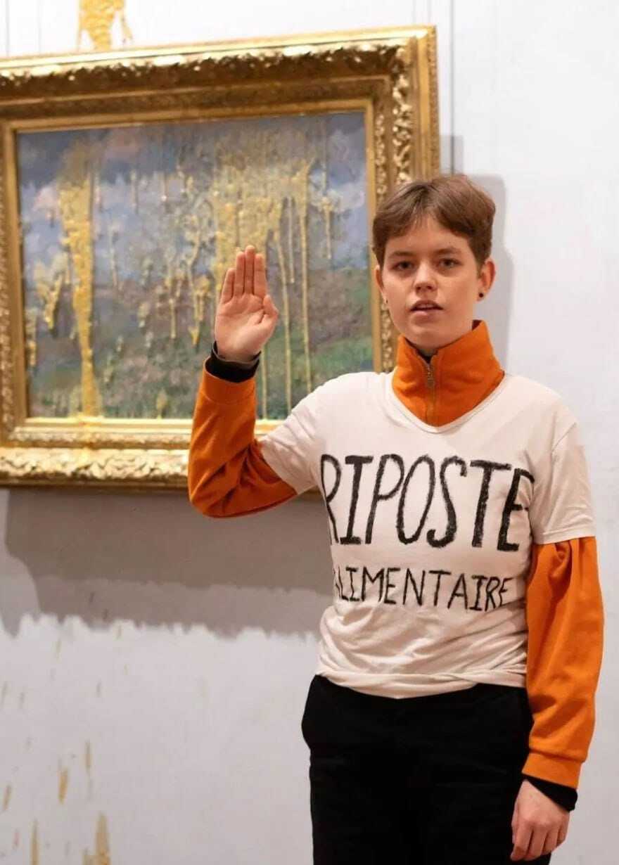 Экоактивистки вылили суп на картину Клода Моне ''Весна'' в Лионском музее