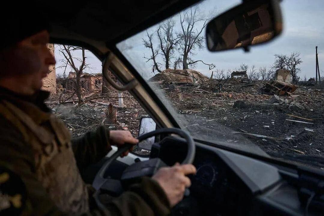 Авдіївка під обстрілами: українські військові намагаються прорвати вороже кільце