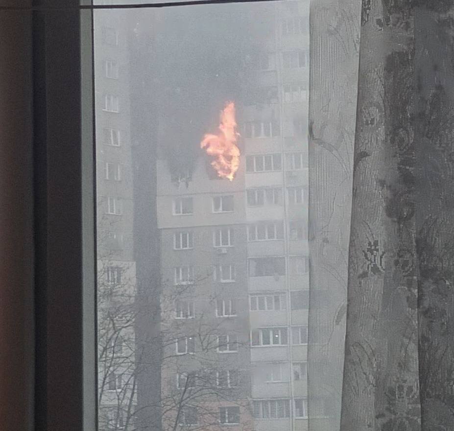 Над Киевом видели гриб дыма от взрыва