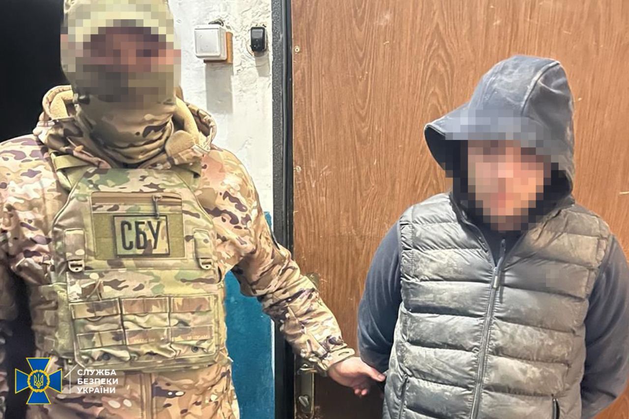  Продавали наркотики в Євросоюзі: СБУ ''вивела'' з-за кордону і затримала в Україні лідерів банди (фото)