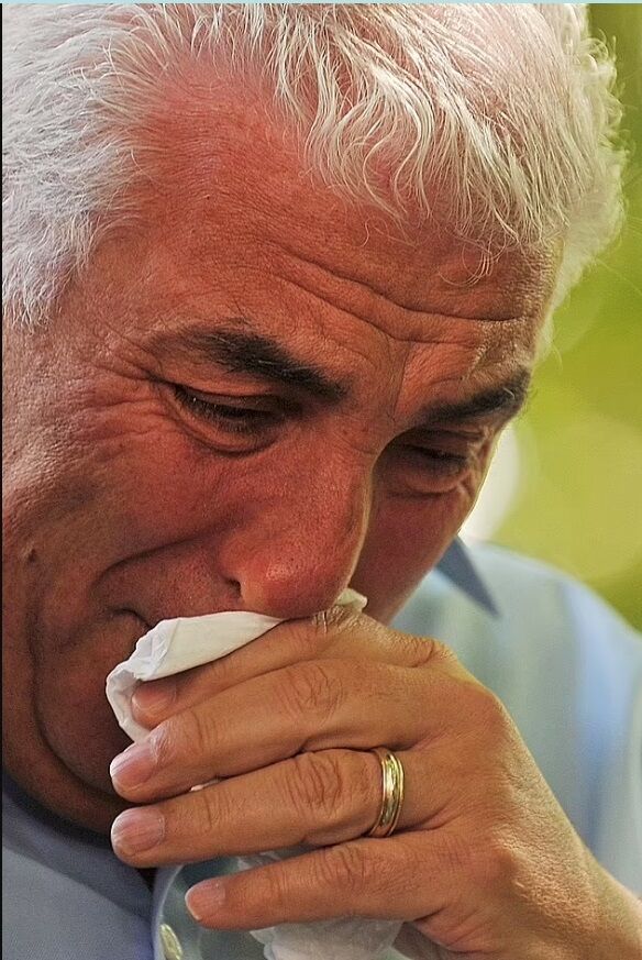 Отец Эми Уайнхаус воюет с ее лучшими друзьями за 3,3 миллиона фунтов стерлингов