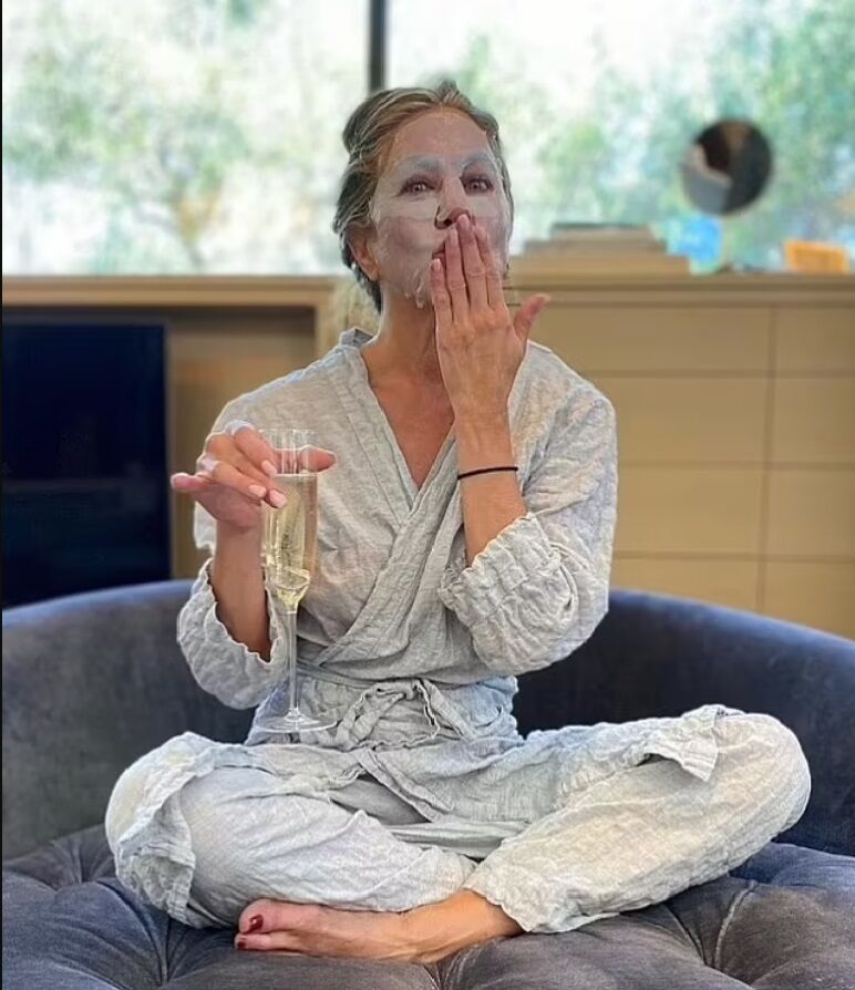 Дженніфер Еністон розповіла про секрети догляду за тілом 