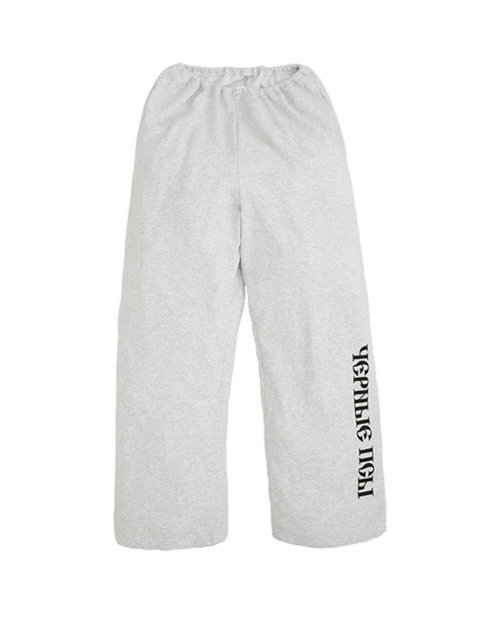 Канье Вест шокировал релизом мерчу с надписью ''Черные псы'' на русском языке