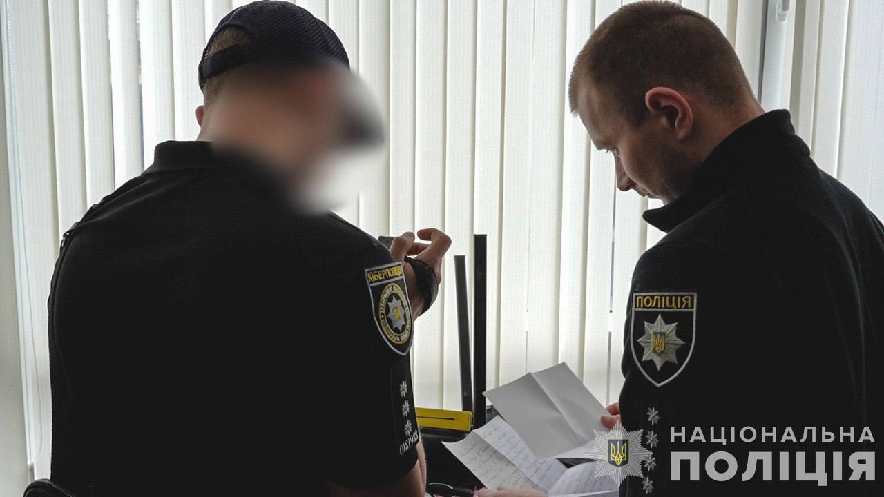 Полицейские ликвидировали мошеннический call-центр в Одессе, который выдурил у граждан Чехии 5,5 миллиона гривен