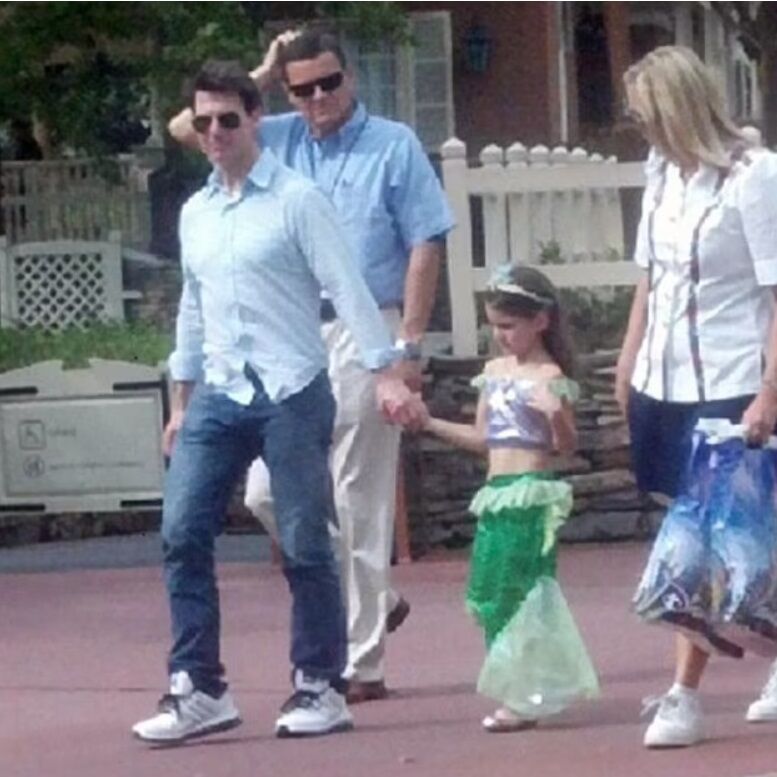 Том Круз и его дети: почему актер не виделся с дочерью в течение долгих 12 лет