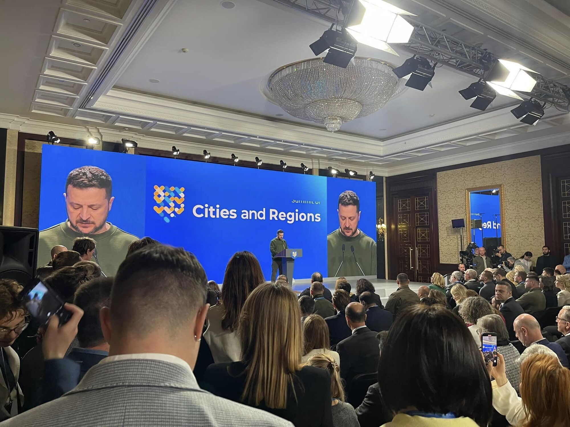 На Саммите с приветственным словом выступил президент Украины Владимир Зеленский
