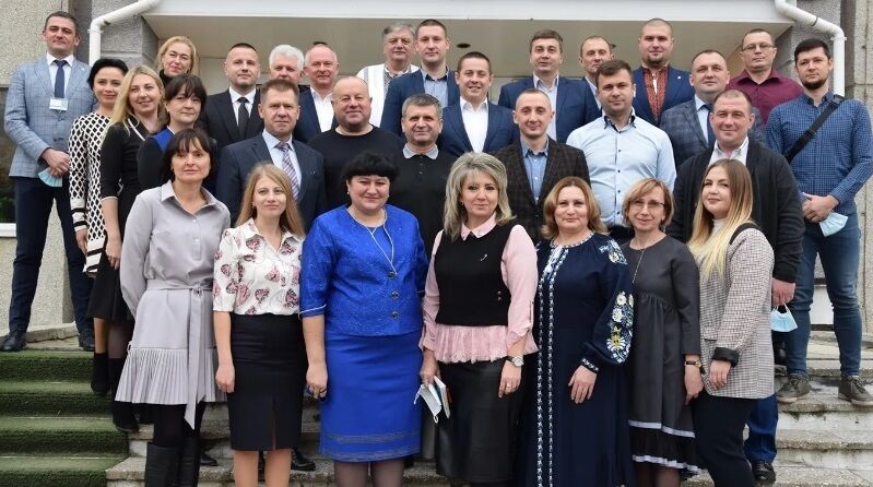 Космічні премії і ''діри'' в бюджеті: нетішинські активісти закликають висловити недовіру меру Супрунюку та його заступникам