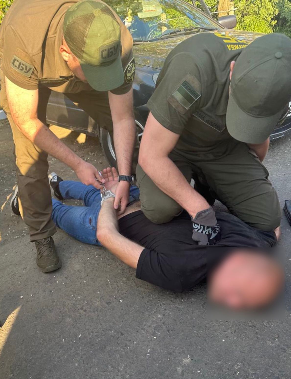 Прикордонники поблизу Молдови затримали одесита за незаконну переправу громадянина України через кордон