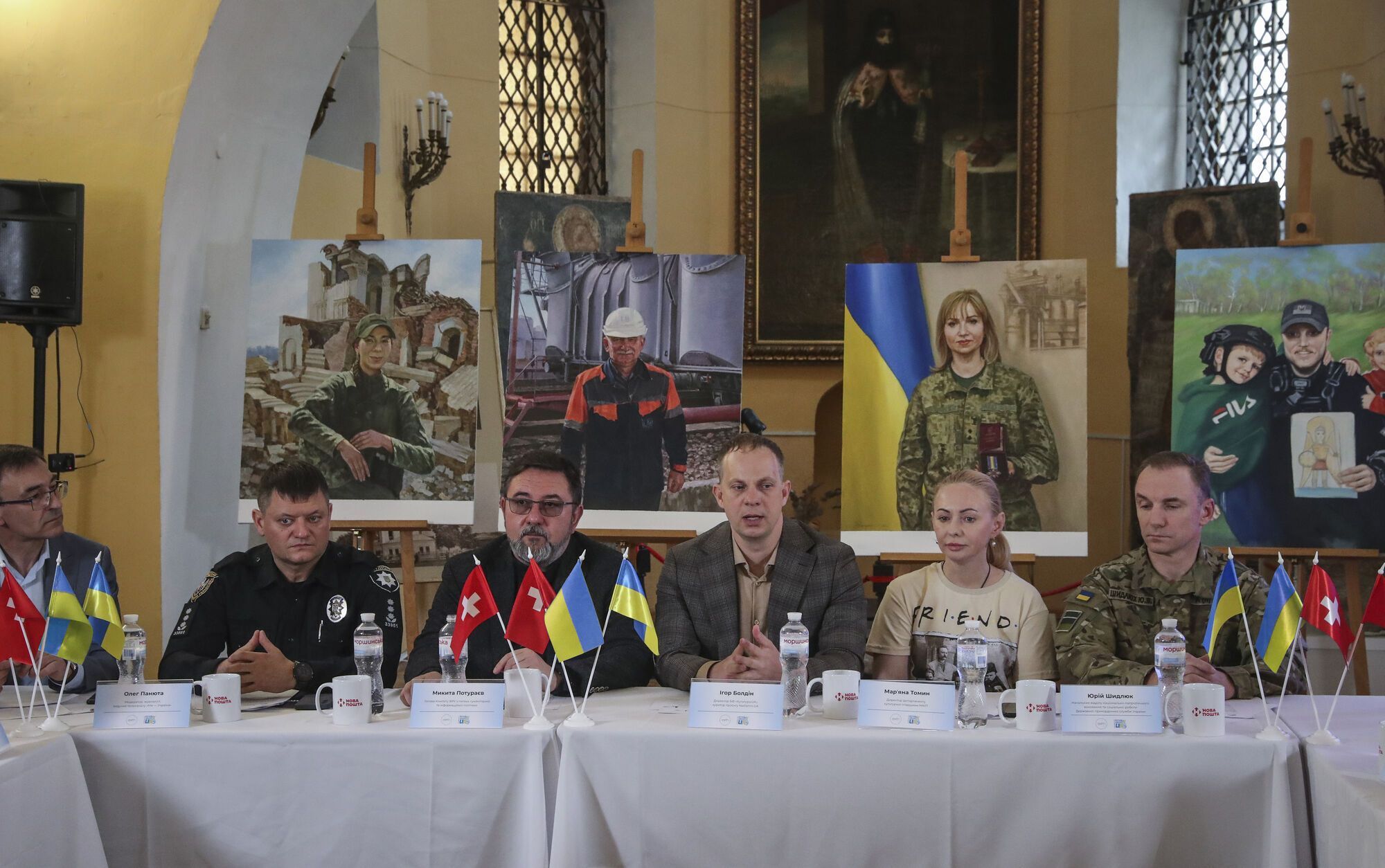 В Киеве презентовали художественный проект, посвященный украинцам, приближающим победу