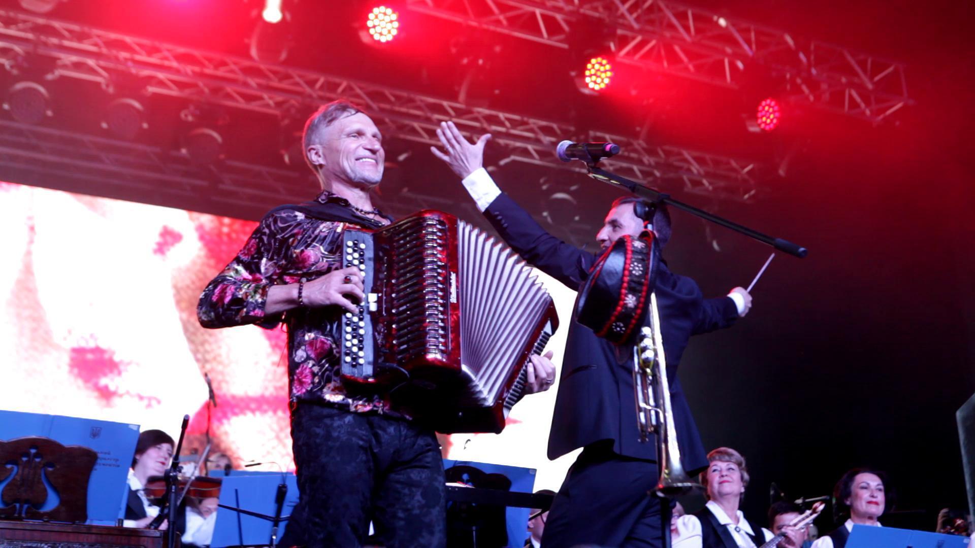  Легенда українського року: Олег Скрипка відзначив день народження зірковим концертом