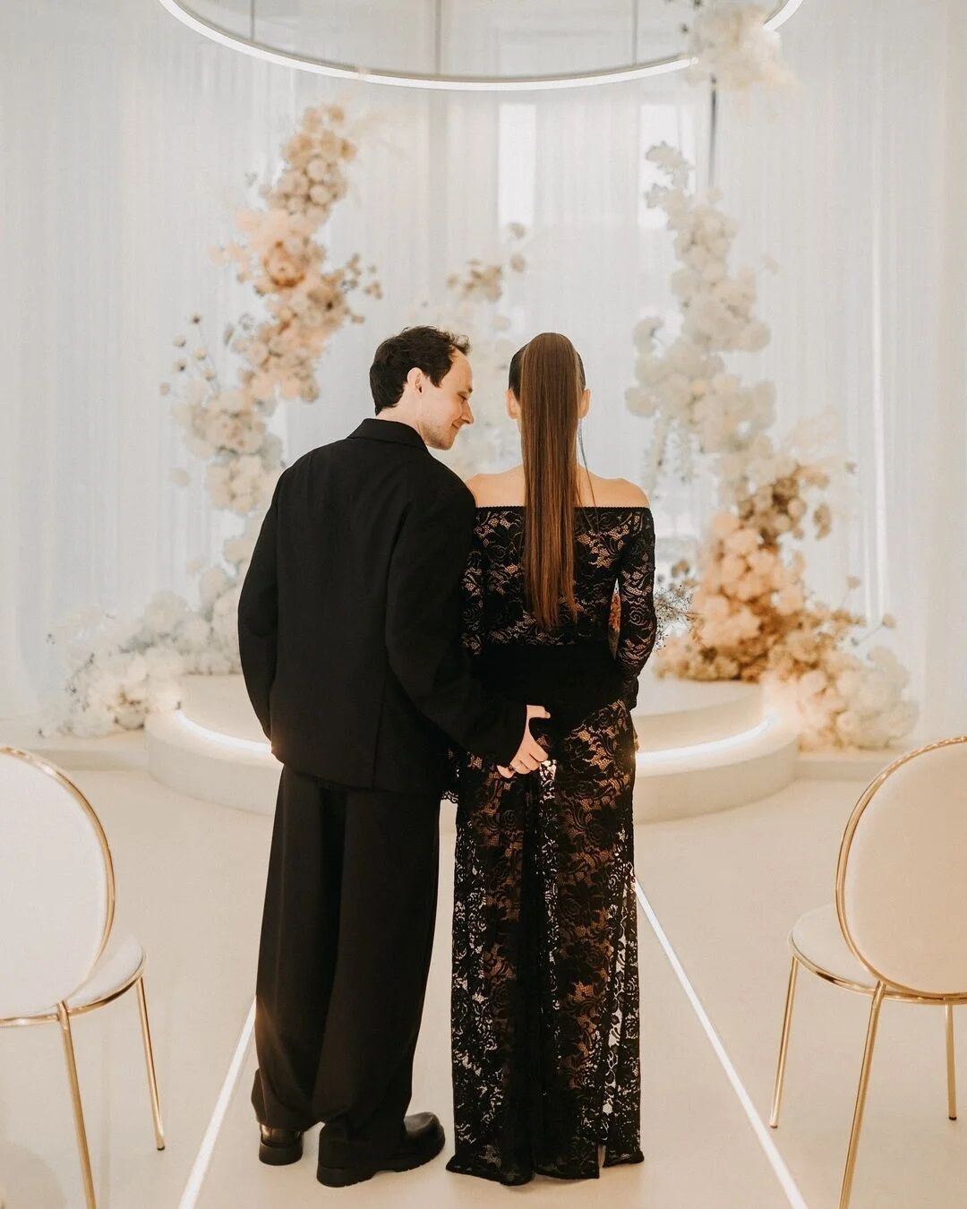 Наталья Каминская и Константин Войтенко устроили свою свадебную церемонию в стиле total black (фото)