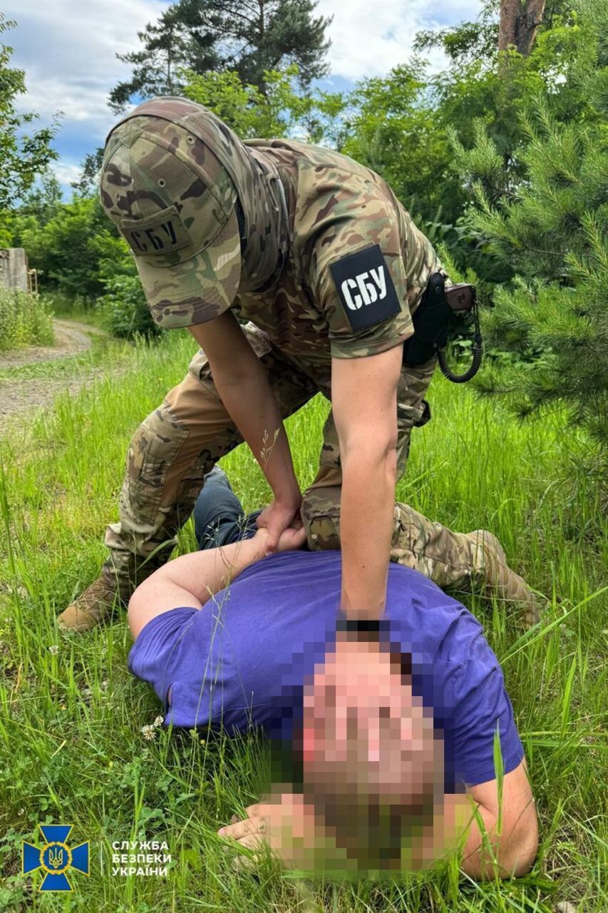 15 тисяч євро з одного ухилянта: СБУ викрила чергові схеми нелегальної міграції 
